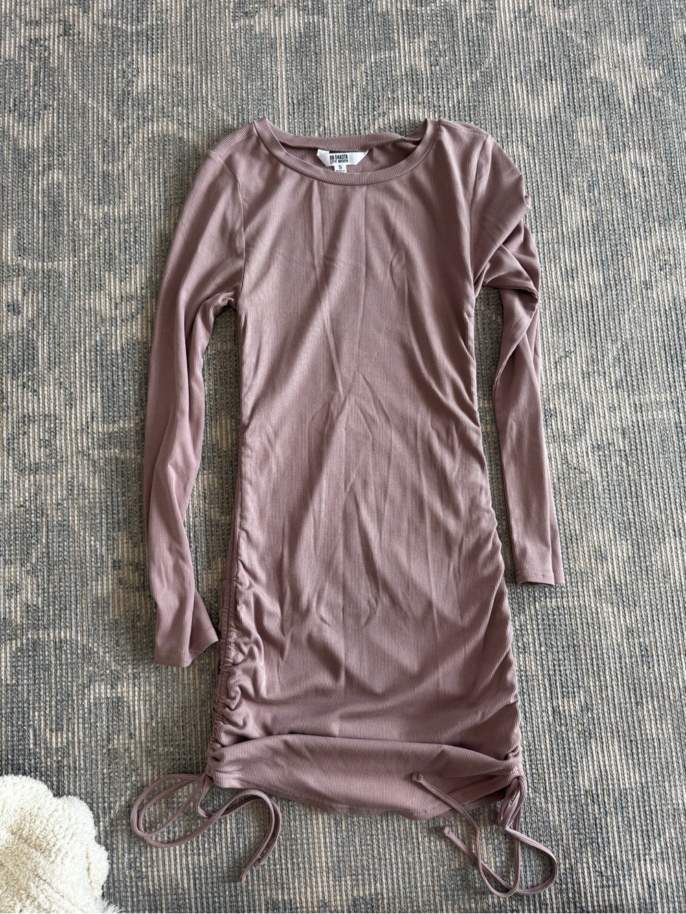 BB Dakota Long Sleeve Ruched Side Dress - Mauve Taupe